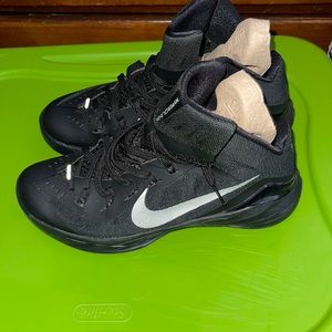 Nike Black and White Athletic Shoes